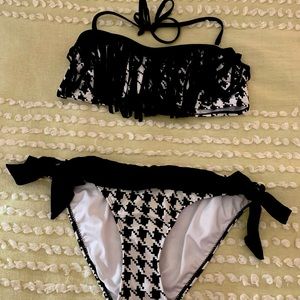 Venus checkered fringe bikini